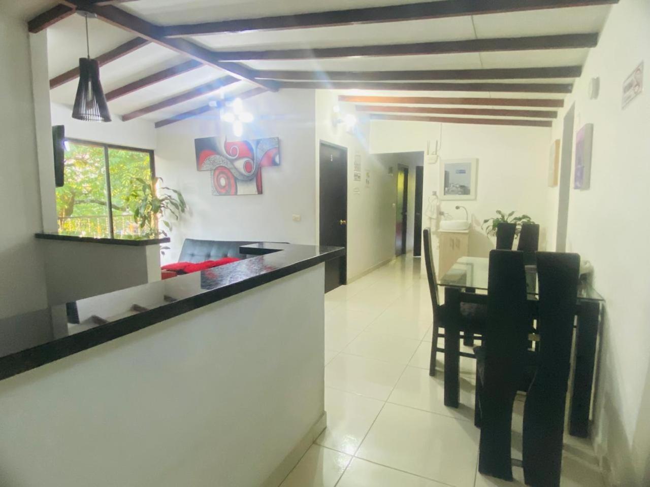 Campo Valdes Park Hostel Medellin Exterior photo